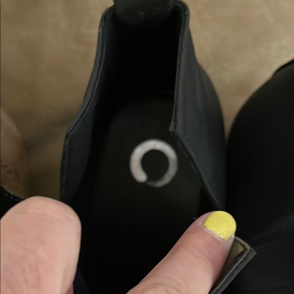 Stylish Women's Ankle Boots - Tan and Black 2 pairs !! Size 10 - Picture 5 of 9